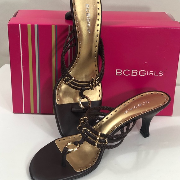 BCBGeneration Shoes - NWT BCBG GIRLS COCO LEATHER SANDALS